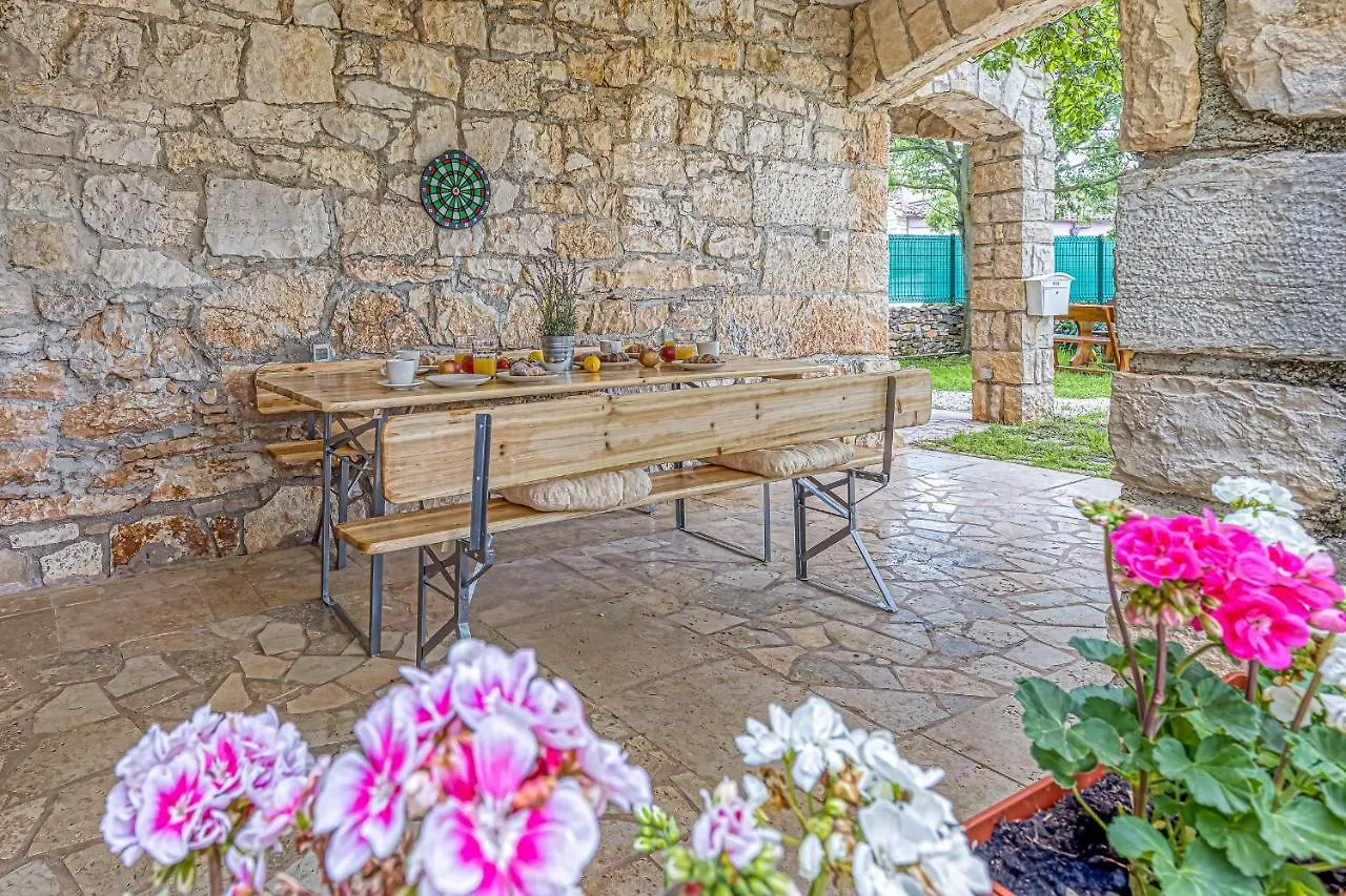 Villa Eden House Kanfanar 0*,  Kroatien