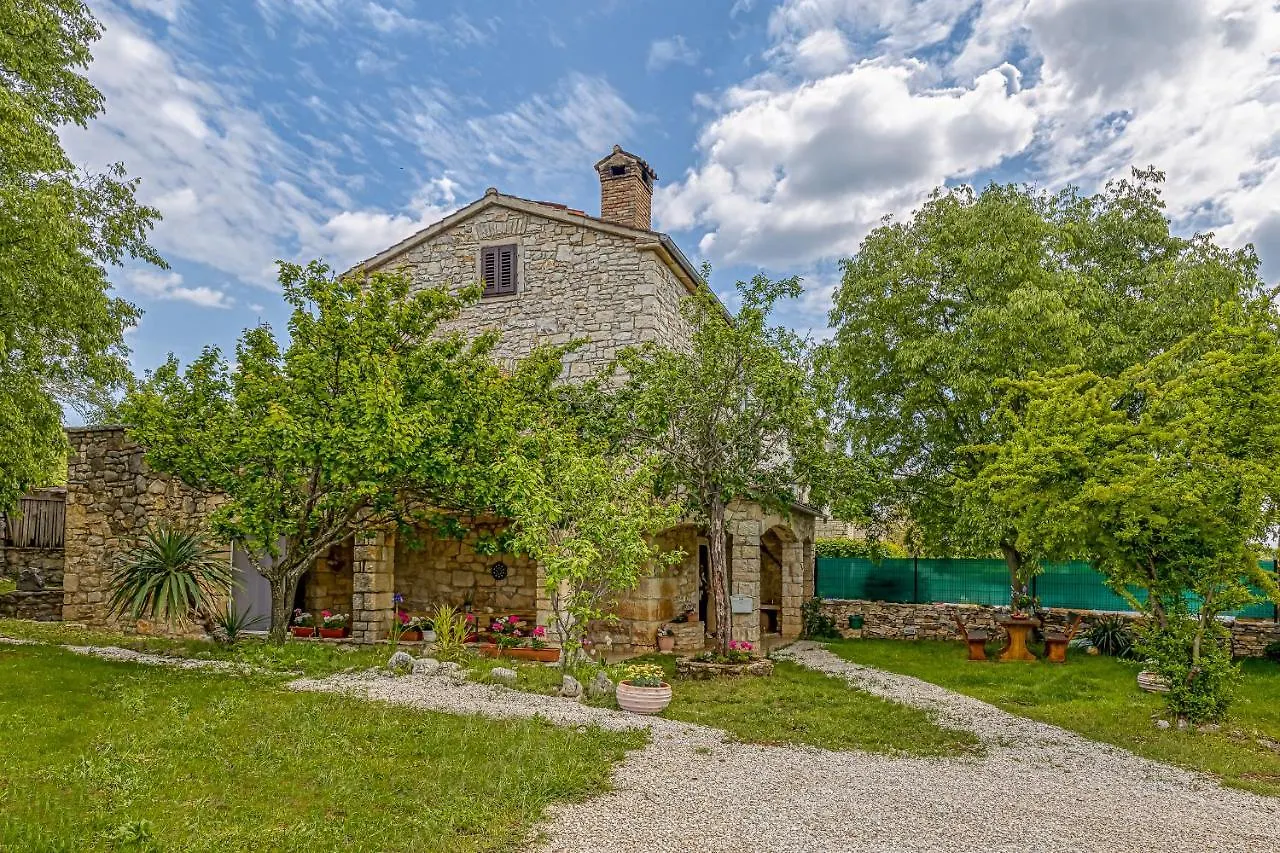 Villa Eden House Kanfanar Ferienhaus