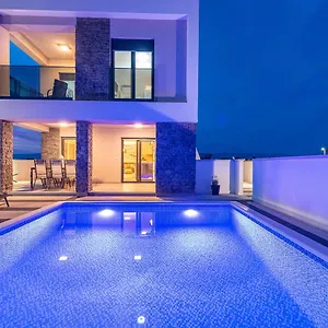 https://apartments-pjerabon.hotelinzadar.com